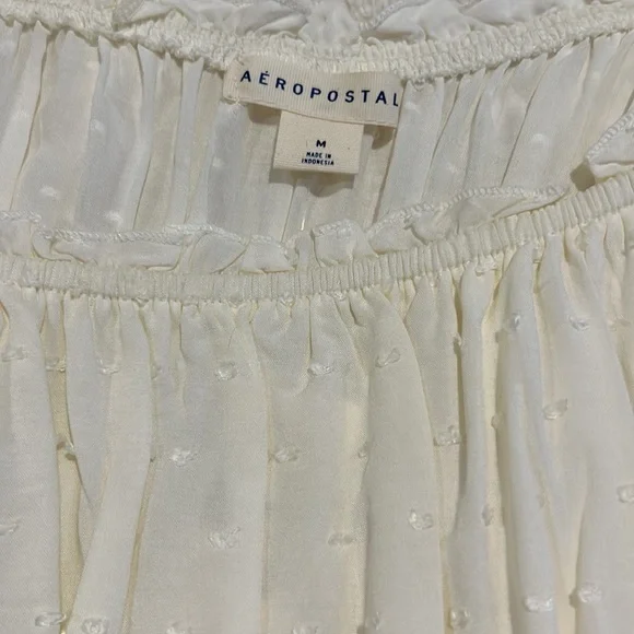 Simple Flowy White dress - Picture 2 of 4